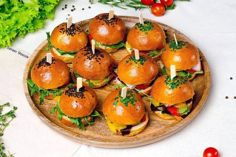 Mini burgers