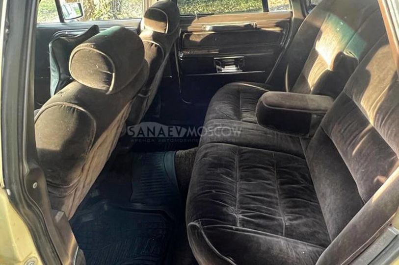 Lincoln Town car