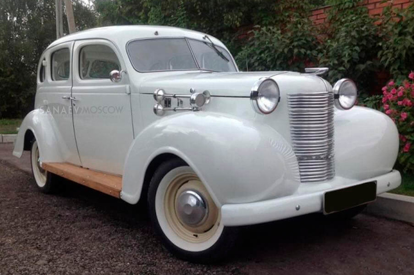 Chrysler De Soto (white)