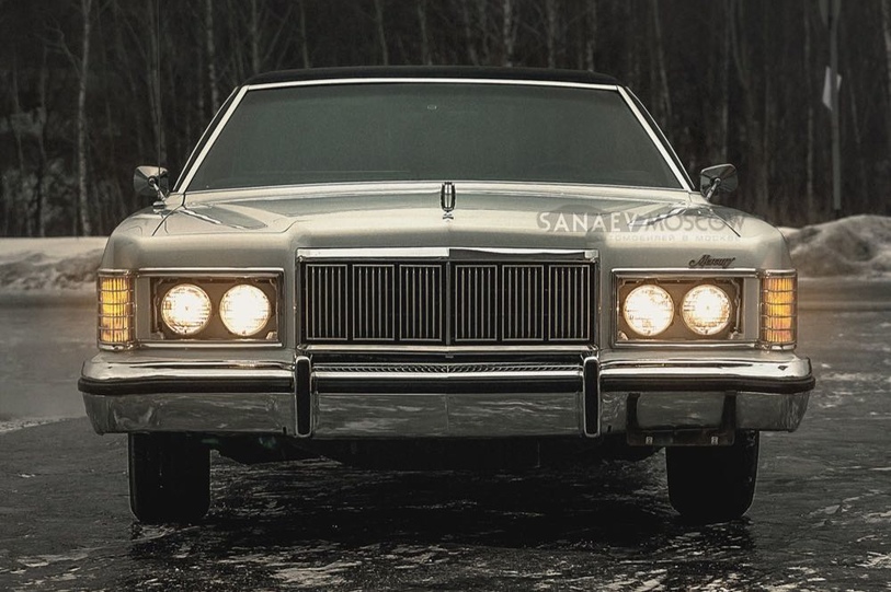 Mercury Marquis (white)