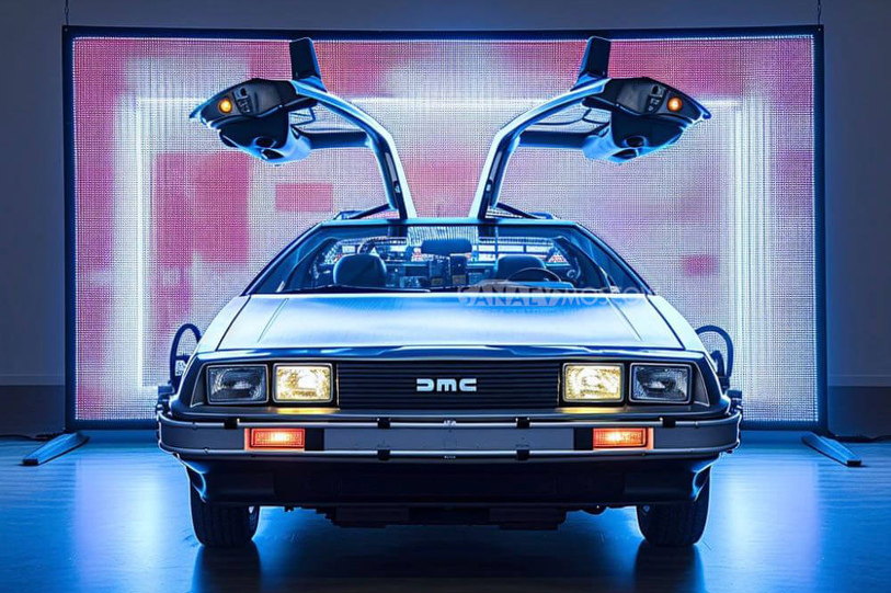 DMC-12 DeLorean