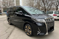 Toyota Alphard (black)