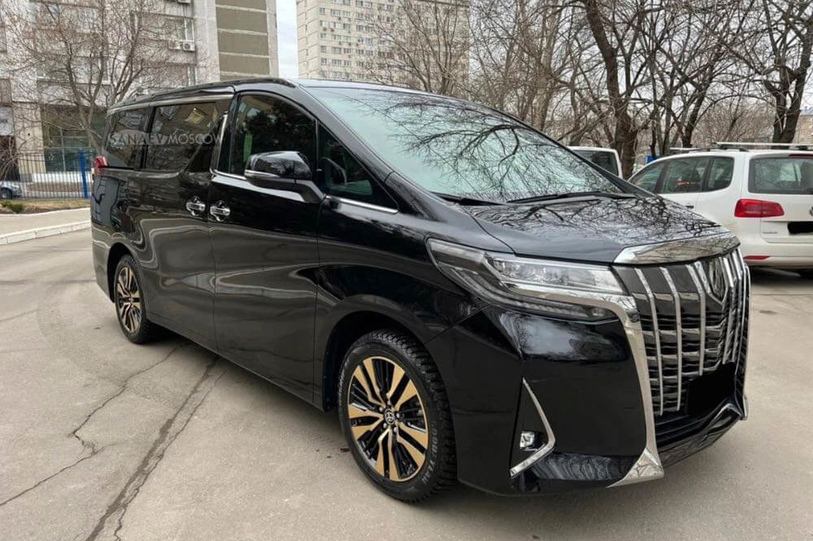 Toyota Alphard (black)