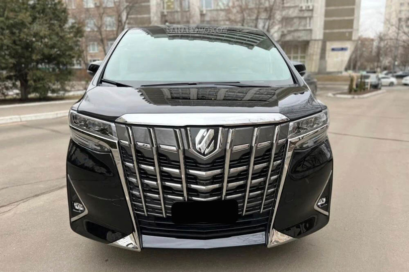 Toyota Alphard (black)