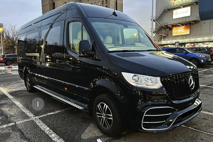 Mercedes-Benz Sprinter VIP (black)
