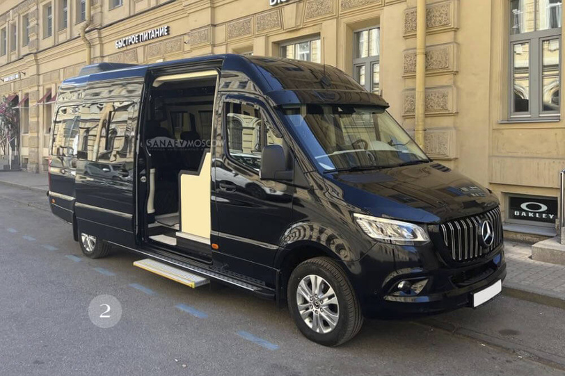 Mercedes-Benz Sprinter VIP (black)