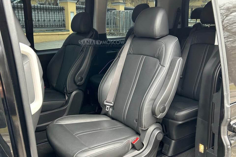 Hyundai Staria