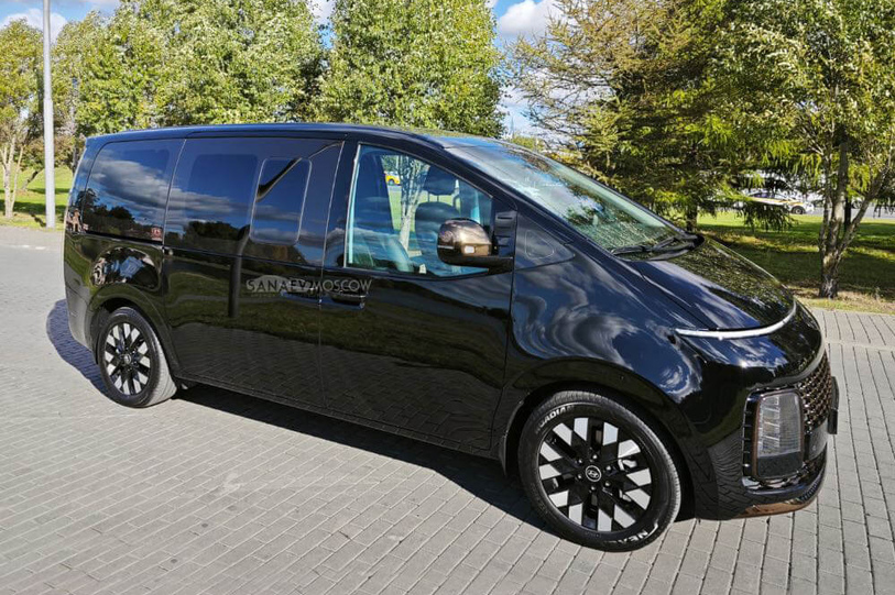 Hyundai Staria