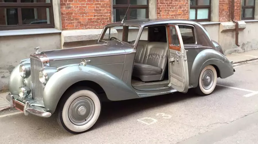 Bentley R