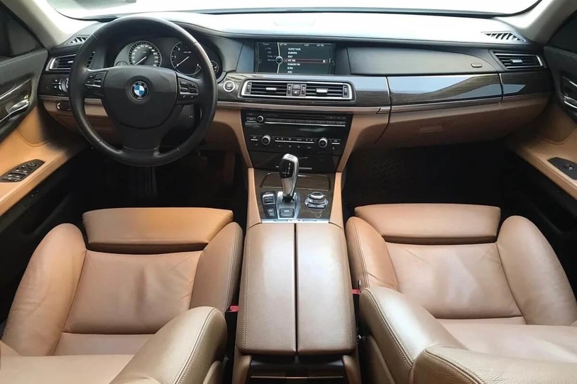 BMW 7 restyling