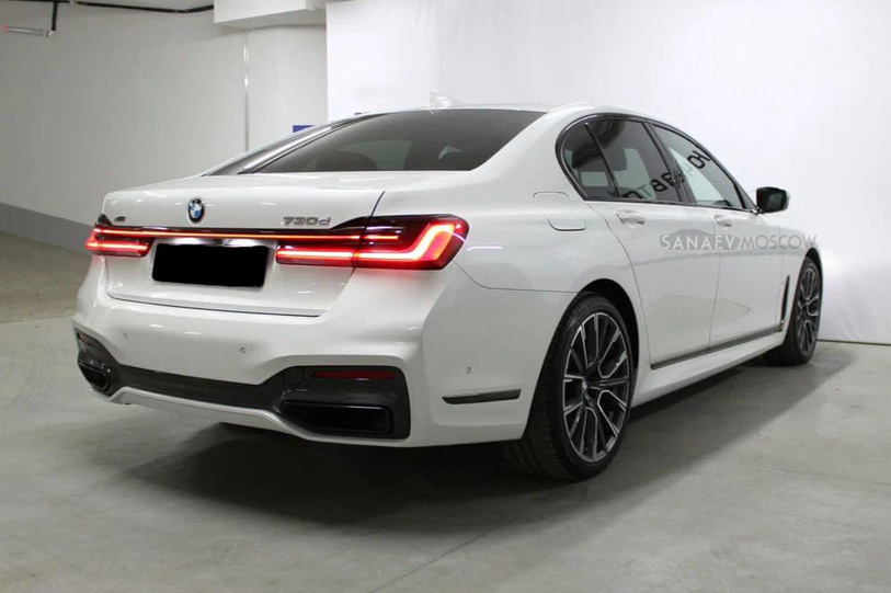 BMW 7 (white)
