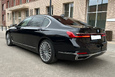 BMW 7 (black)