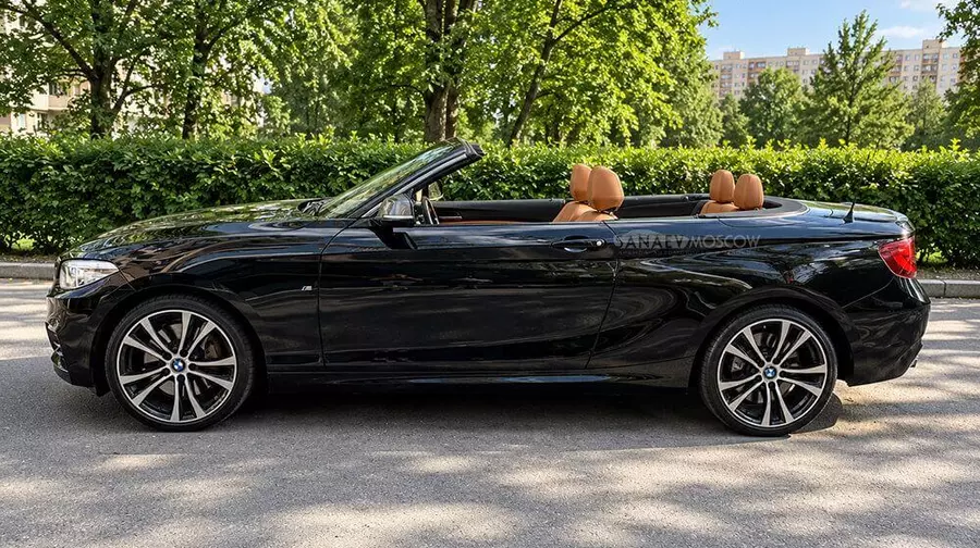 BMW 2 (black)