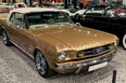 Ford Mustang (Gold)