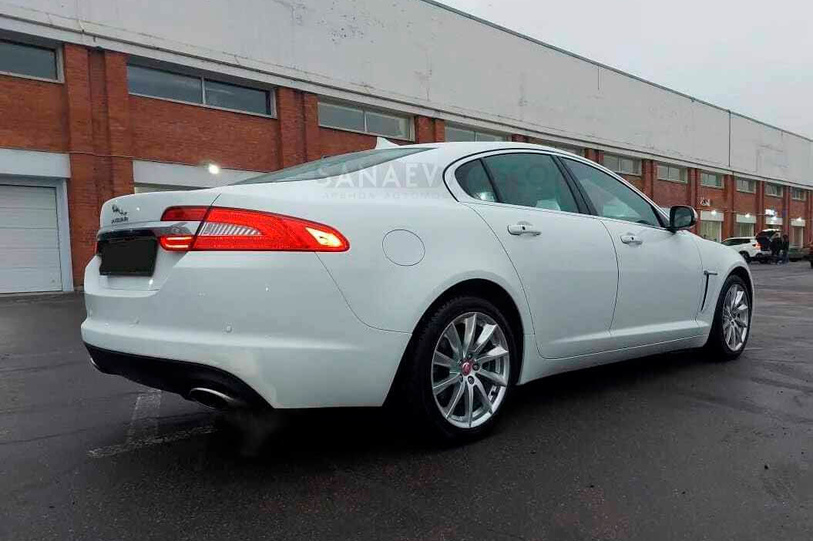 Jaguar XF 2015