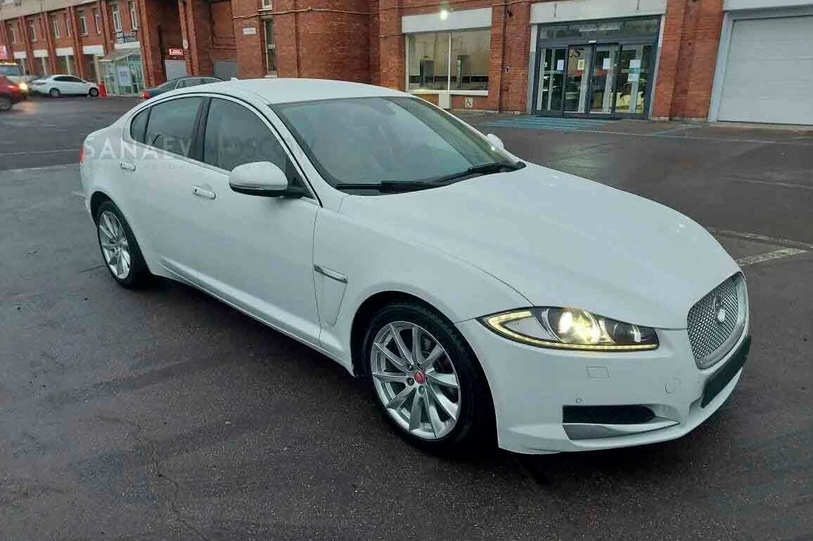 Jaguar XF 2015