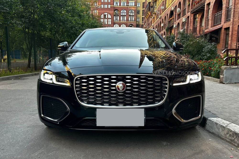 Jaguar XFL (black)