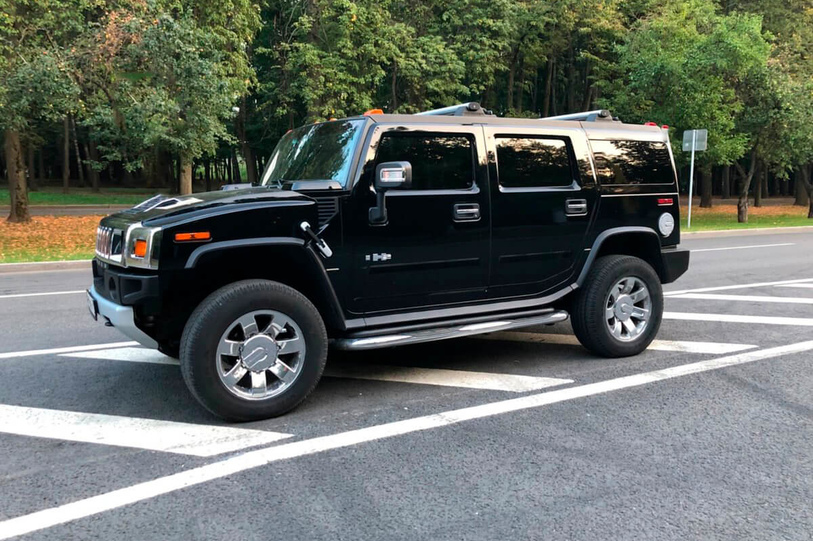 Hummer H2 (black)