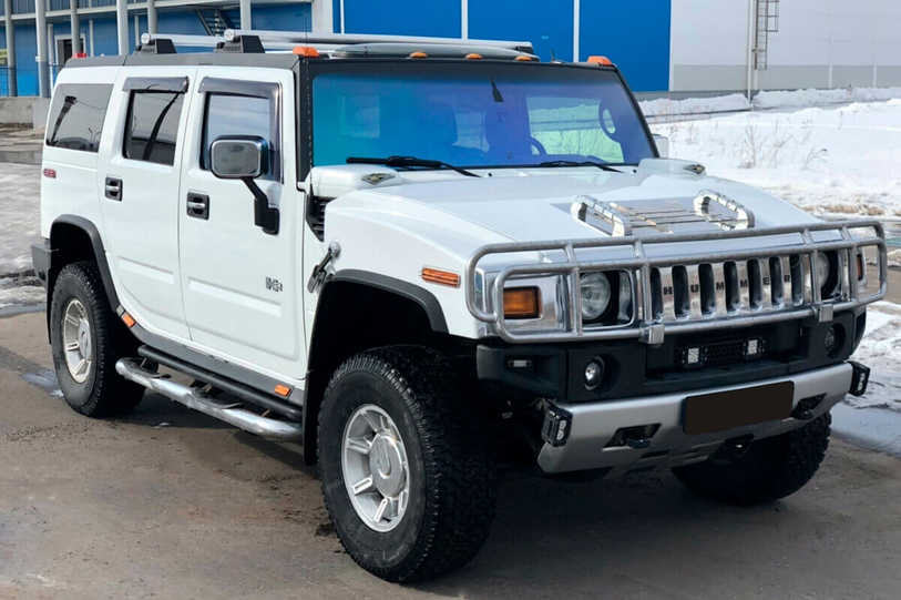 Hummer H2 (white)