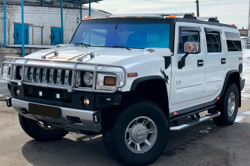 Hummer H2 (white)
