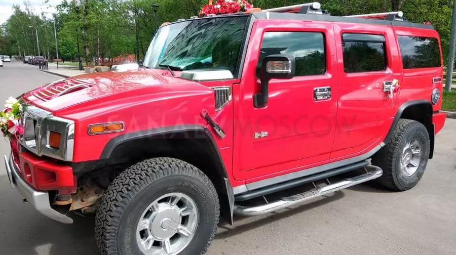 Hummer H2 (red)