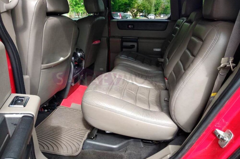 Hummer H2 (red)