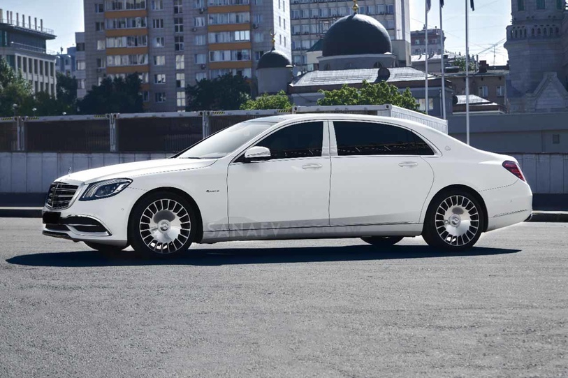 Mercedes-Maybach w222