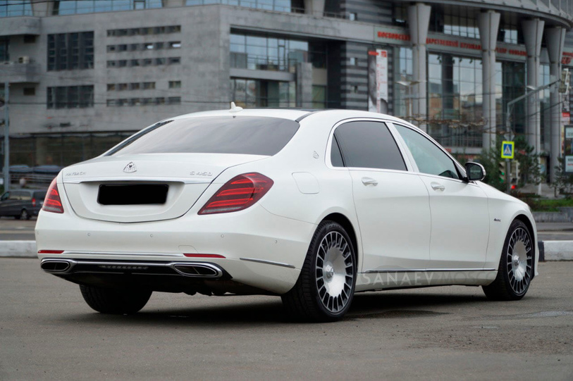 Mercedes-Maybach w222