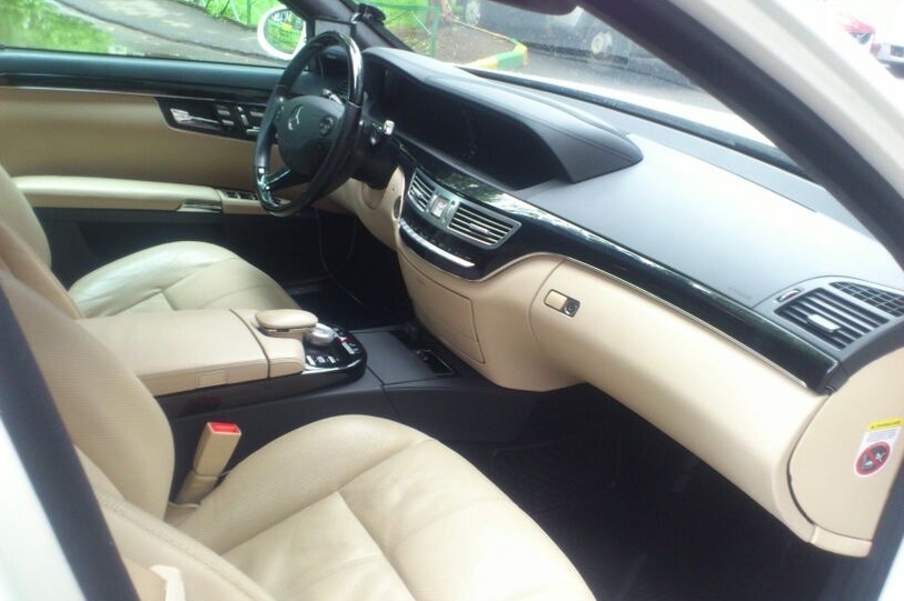 Mercedes-Benz w221