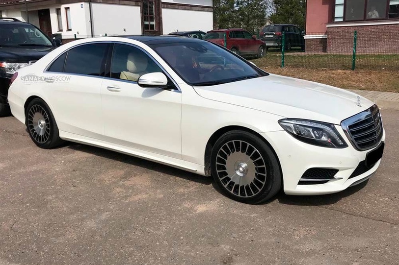 Mercedes w222 (white)