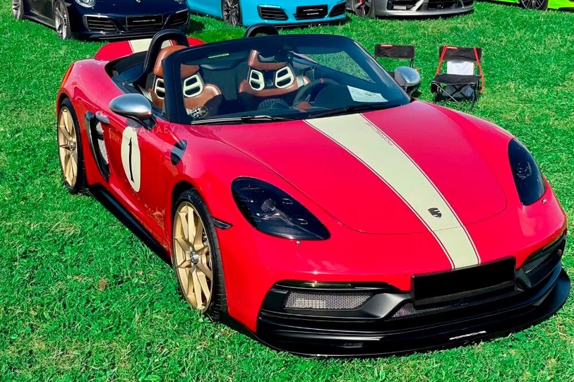 Porsche Boxster (red)