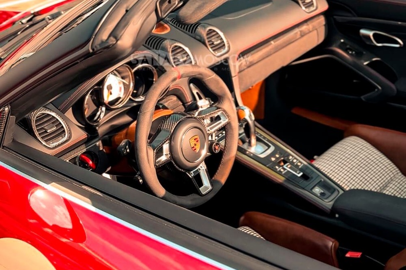 Porsche Boxster (red)