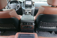 Toyota Land Cruiser 200 (white)