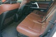 Toyota Land Cruiser 200 (white)