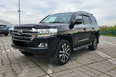 Toyota Land Cruiser 200 (black)