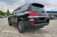 Toyota Land Cruiser 200 (black)