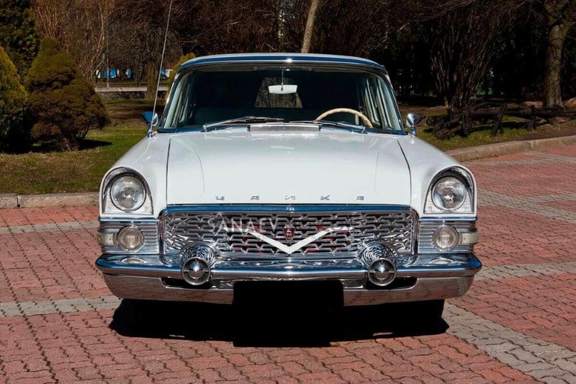 GAZ 13 