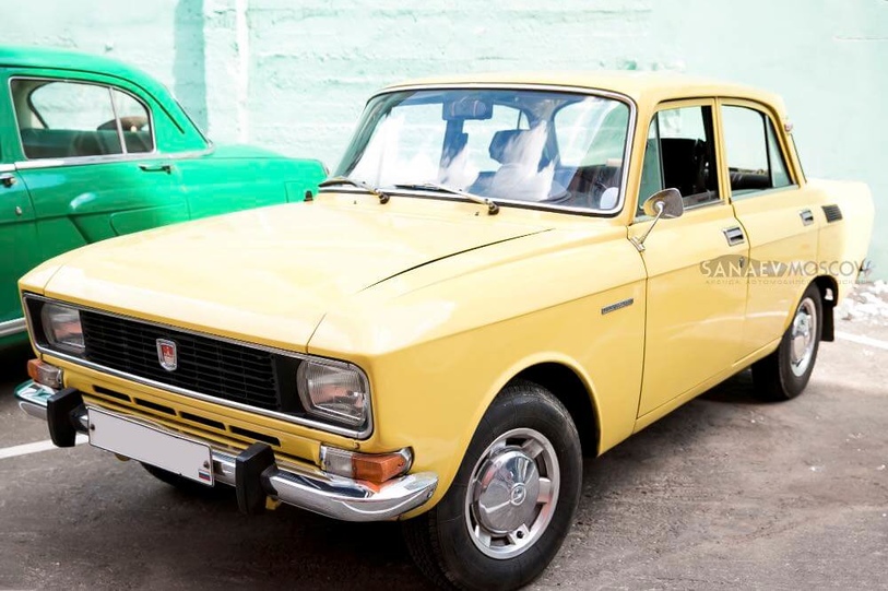 Moskvich 2140 (yellow)