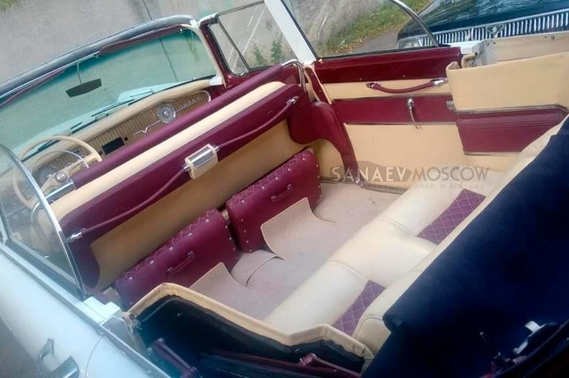 GAZ-13 Chaika (cabrio)