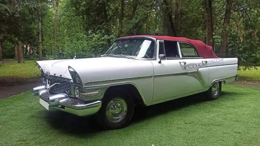 GAZ-13 Chaika (cabrio)