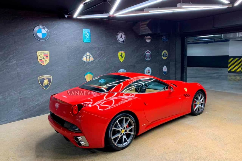 Ferrari California