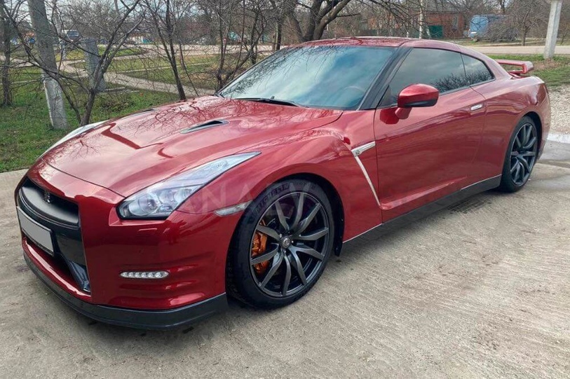 Nissan GTR