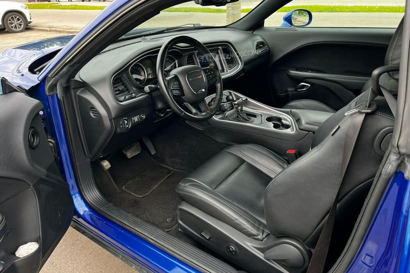 Dodge Challenger