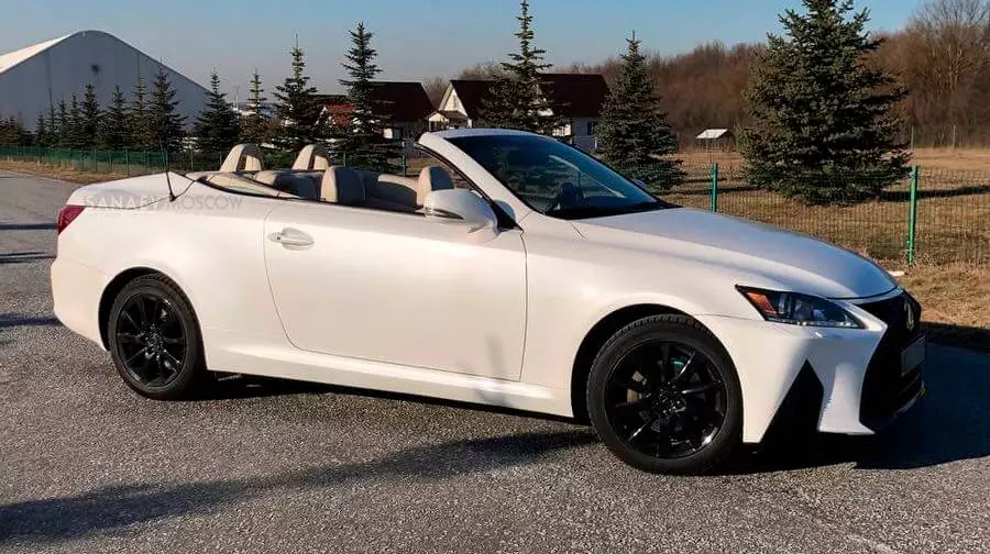 Lexus ISC