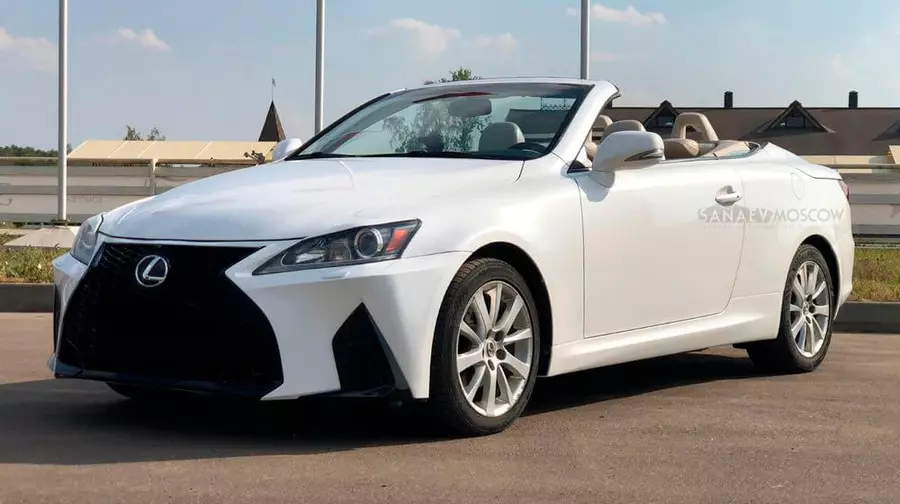 Lexus ISC