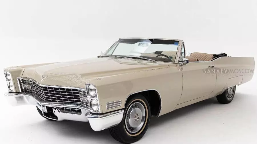 Cadillac DeVille (cream)