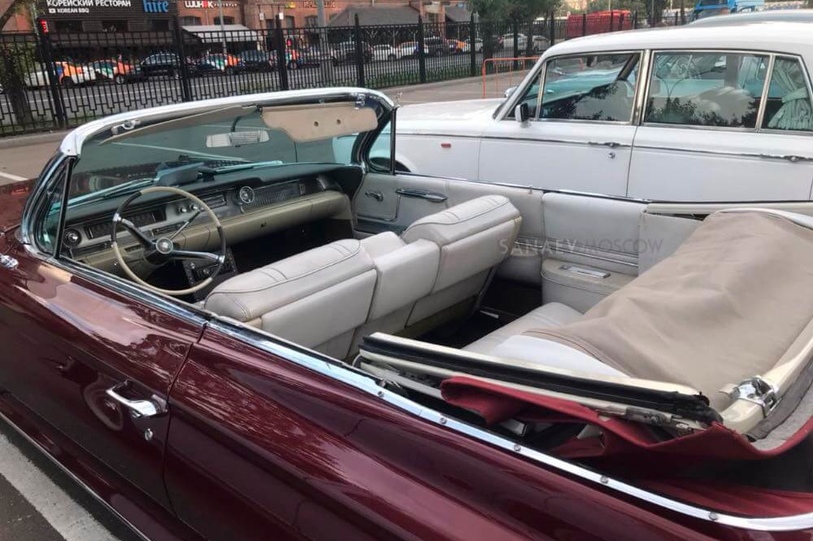 Cadillac Deville (cherry)