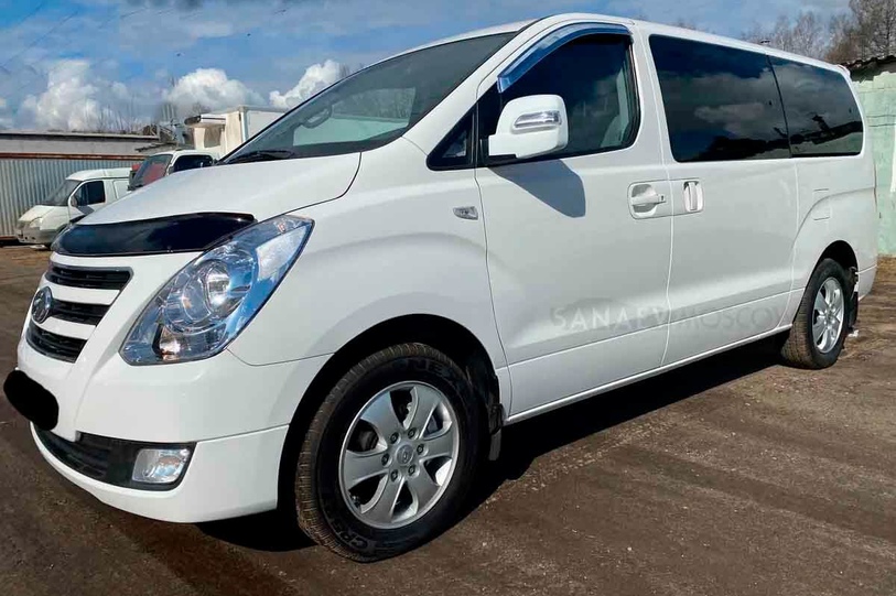 Hyundai Starex