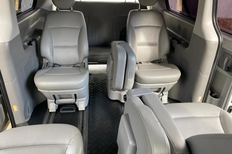 Hyundai Starex