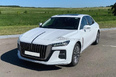 Hongqi H5 (white)